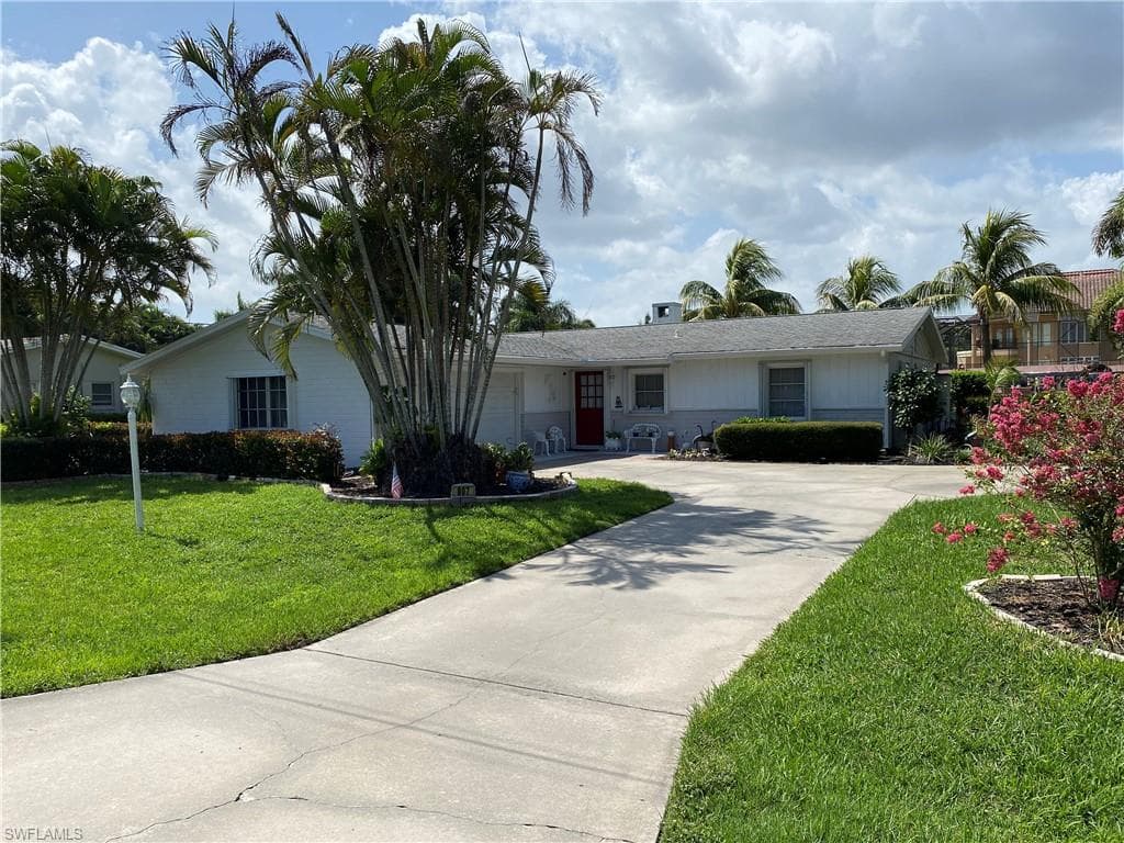 807 Cypress Lake CIR FORT MYERS, FL 33919