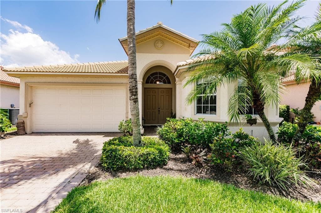 9155 Spanish Moss WAY BONITA SPRINGS, FL 34135