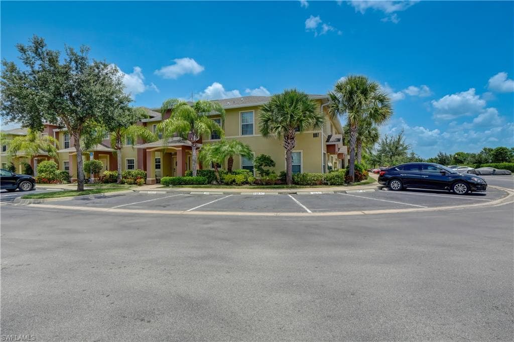 9097 Gervais CIR 1808 NAPLES, FL 34120