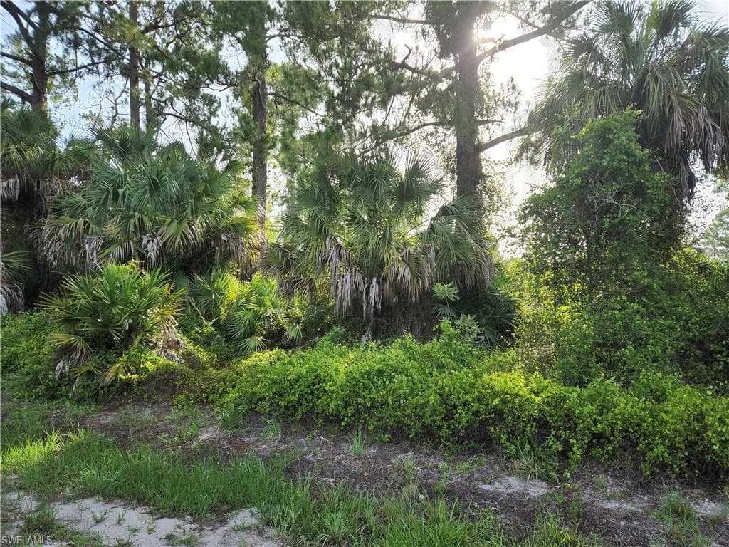 6th ST NW NAPLES, FL 34120