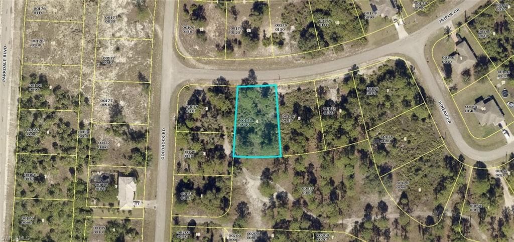 410 Jaipur DR LEHIGH ACRES, FL 33974