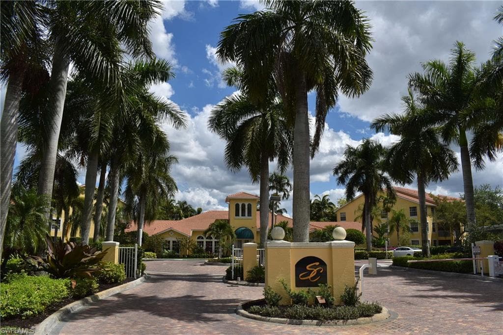 4645 Saint Croix LN 1316 NAPLES, FL 34109