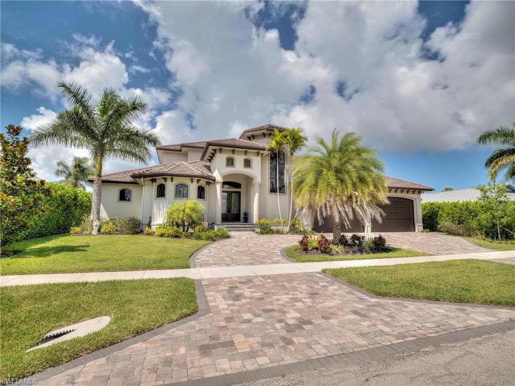 450 Pepperwood CT MARCO ISLAND, FL 34145