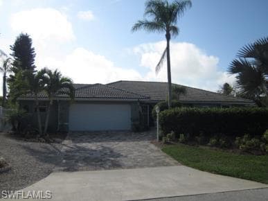 853 Tulip LN SANIBEL, FL 33957