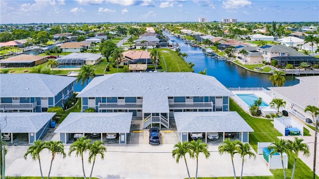 822 SW 48th TER 201 CAPE CORAL, FL 33914