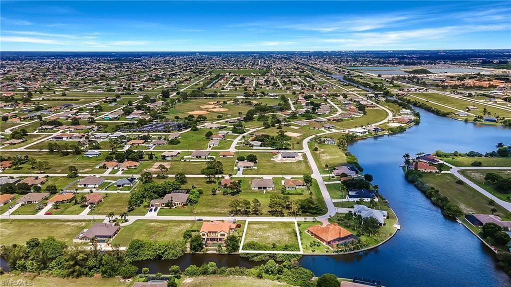 1008 NW 20th AVE CAPE CORAL, FL 33993