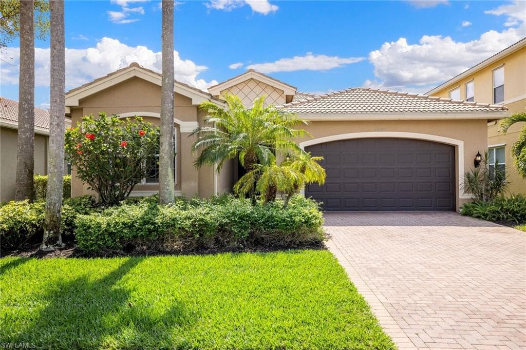 6712 Marbella LN NAPLES, FL 34105