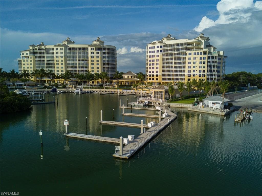 13685 Vanderbilt DR NAPLES, FL 34110