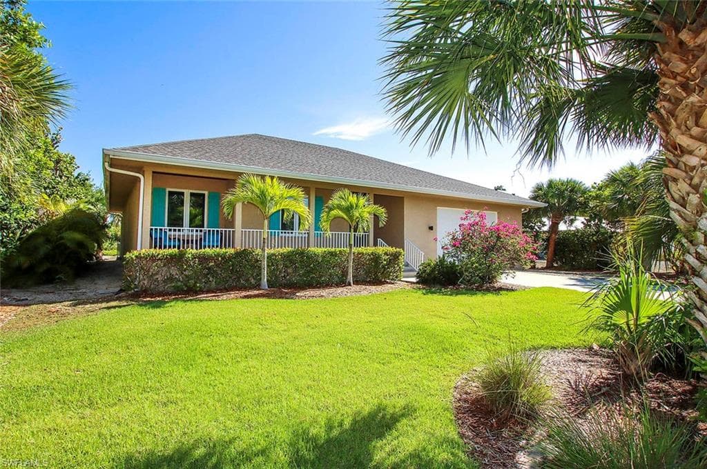 437 Lake Murex CIR SANIBEL, FL 33957