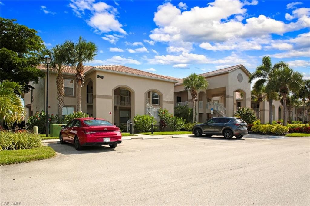 19940 Barletta LN 1213 ESTERO, FL 33928
