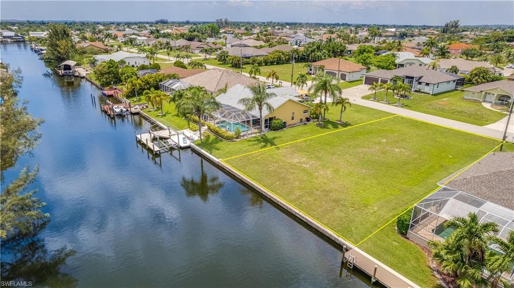2222 SW 43rd TER CAPE CORAL, FL 33914