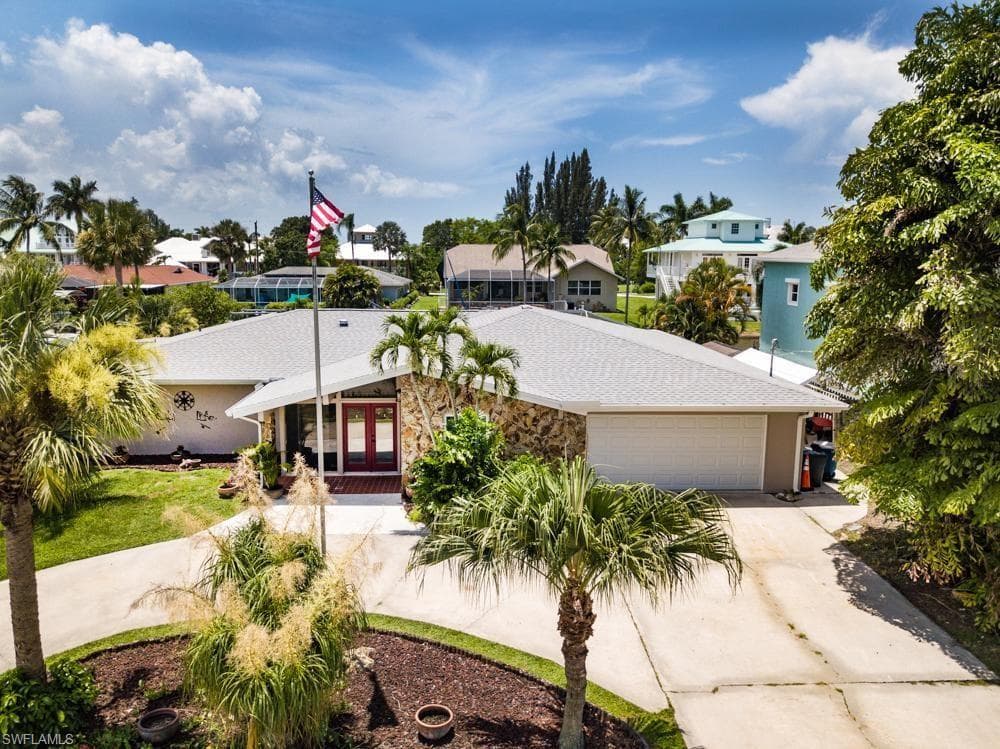 6401 Plumosa AVE FORT MYERS, FL 33908