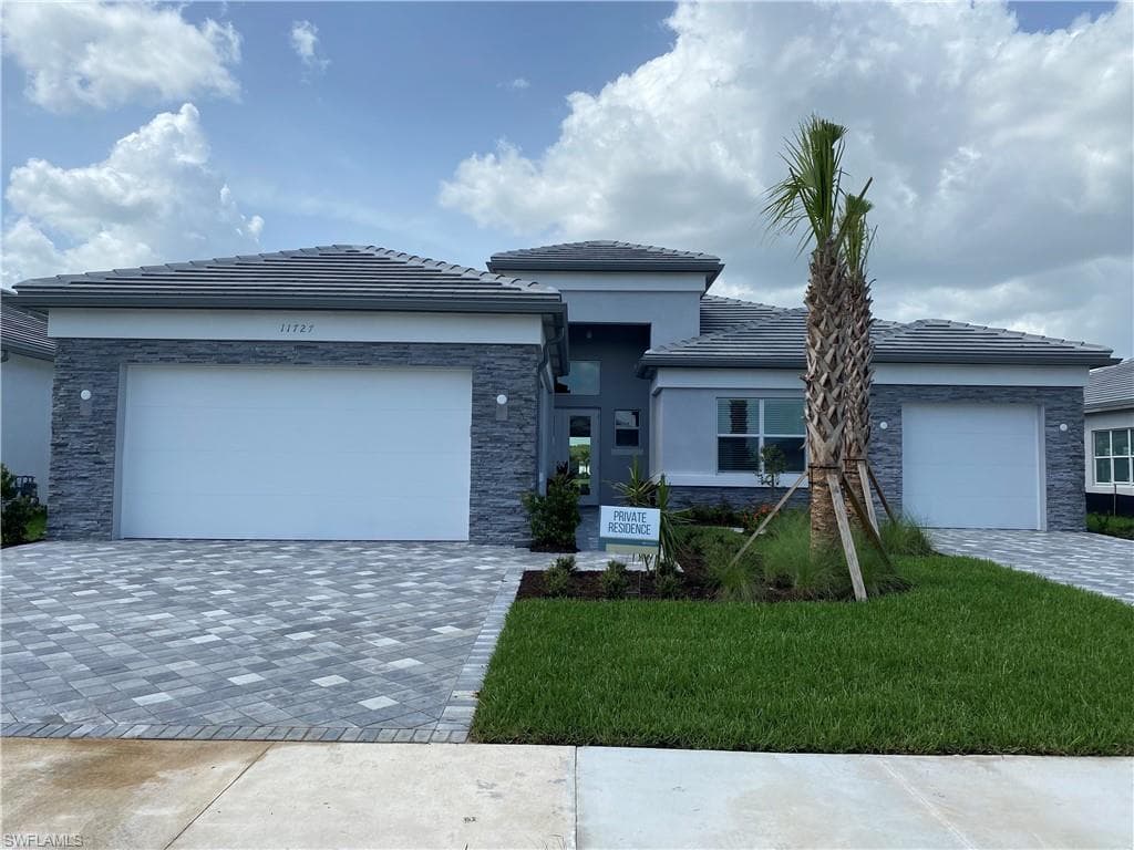 11727 Peony TER NAPLES, FL 34119