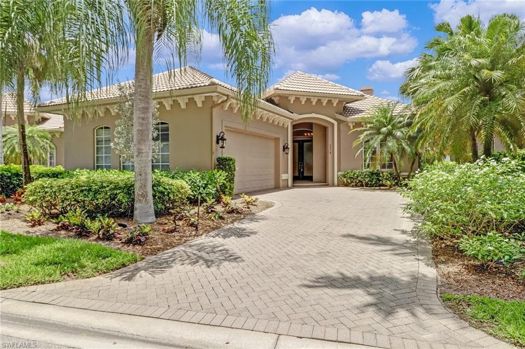 2270 Silver Palm PL NAPLES, FL 34105