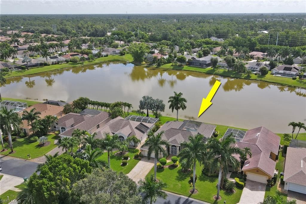 910 Marble DR NAPLES, FL 34104