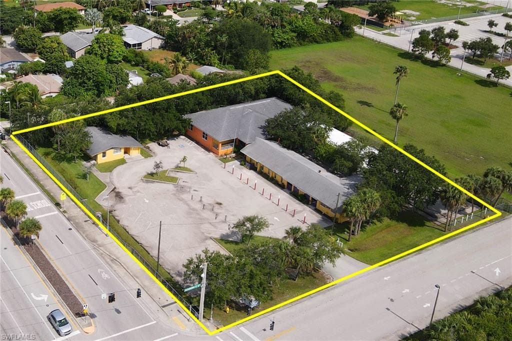 10320 Gladiolus DR FORT MYERS, FL 33908