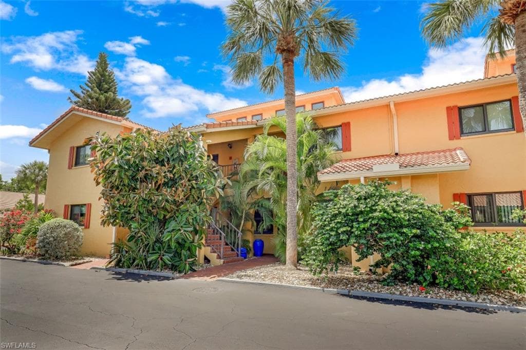 9871 Citadel LN 202 BONITA SPRINGS, FL 34135