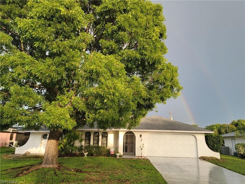 3418 SW 5th PL CAPE CORAL, FL 33914