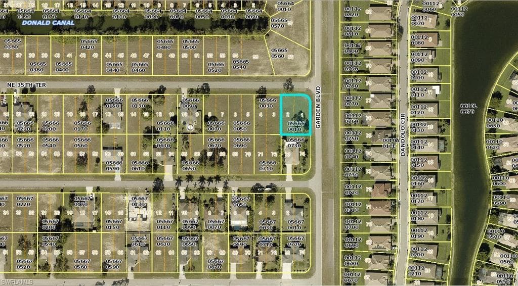 2330 NE 35th TER CAPE CORAL, FL 33909