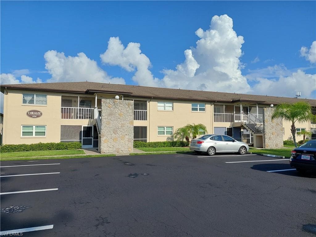 2526 SE 16th PL 207 CAPE CORAL, FL 33904