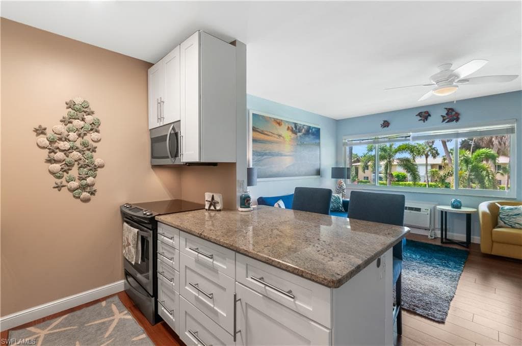 421 12th Avenue South A14 NAPLES, FL 34102