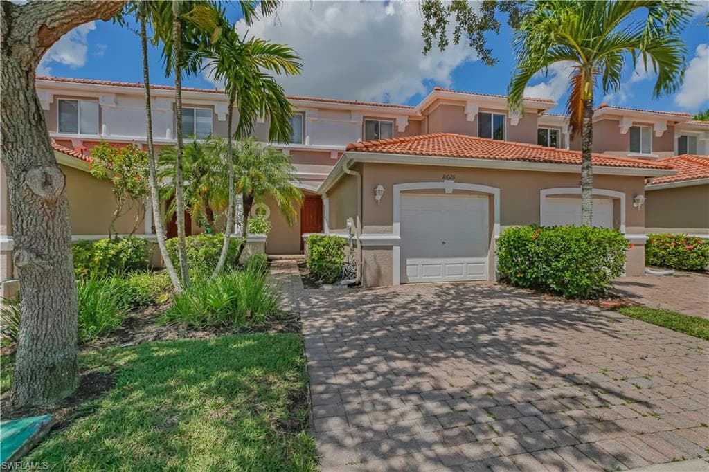 10028 Salina ST FORT MYERS, FL 33905