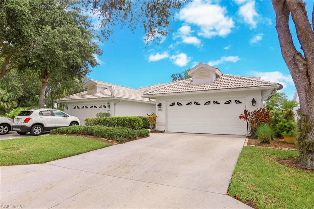 2262 Stacil CIR 2 NAPLES, FL 34109
