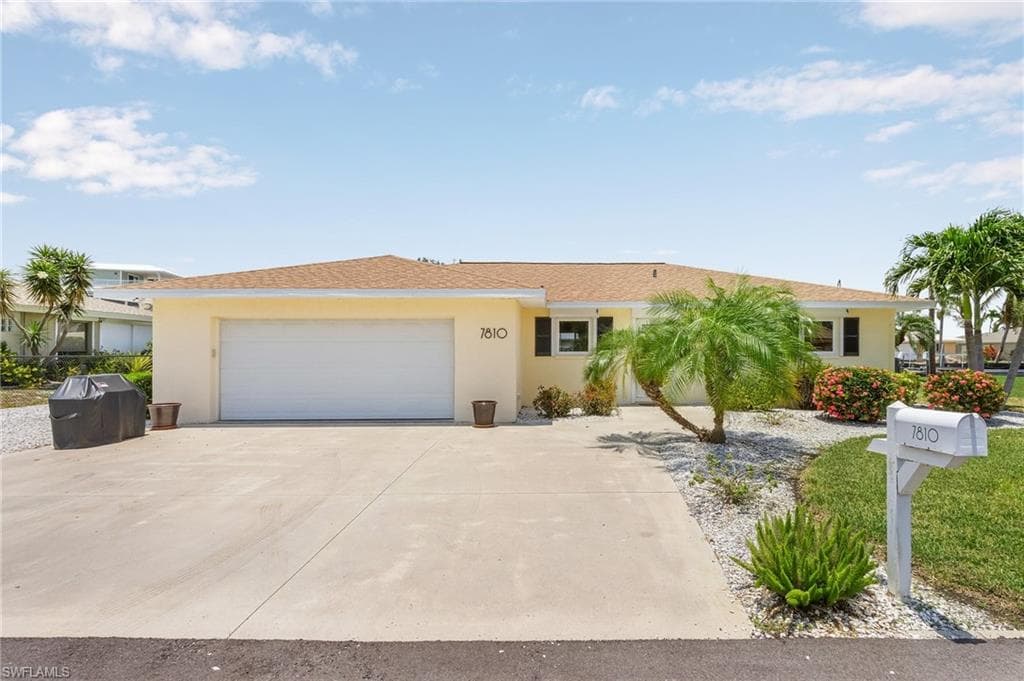7810 Pirates Cove LN BOKEELIA, FL 33922
