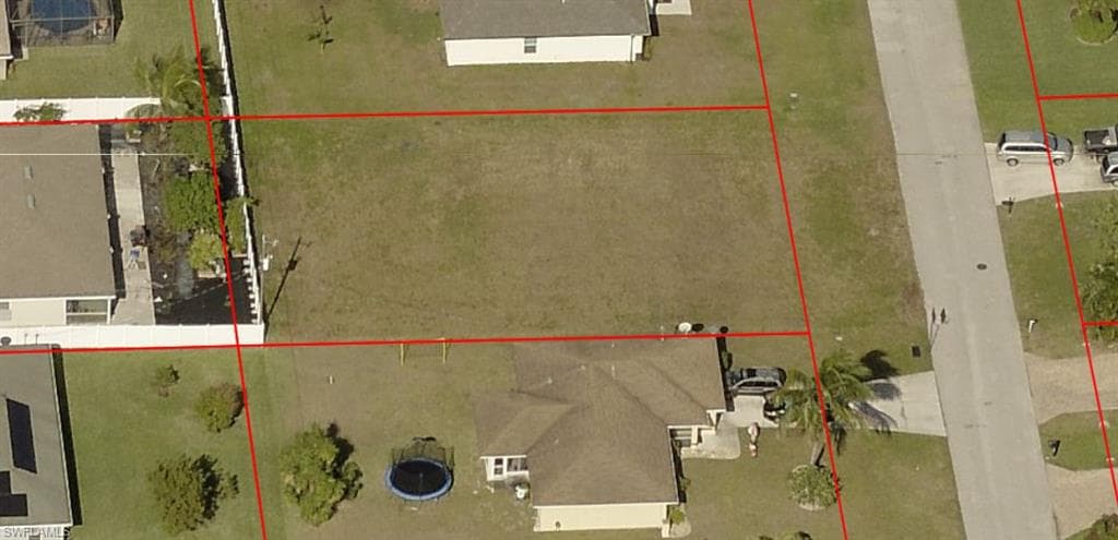 3920 SW 20th PL CAPE CORAL, FL 33914
