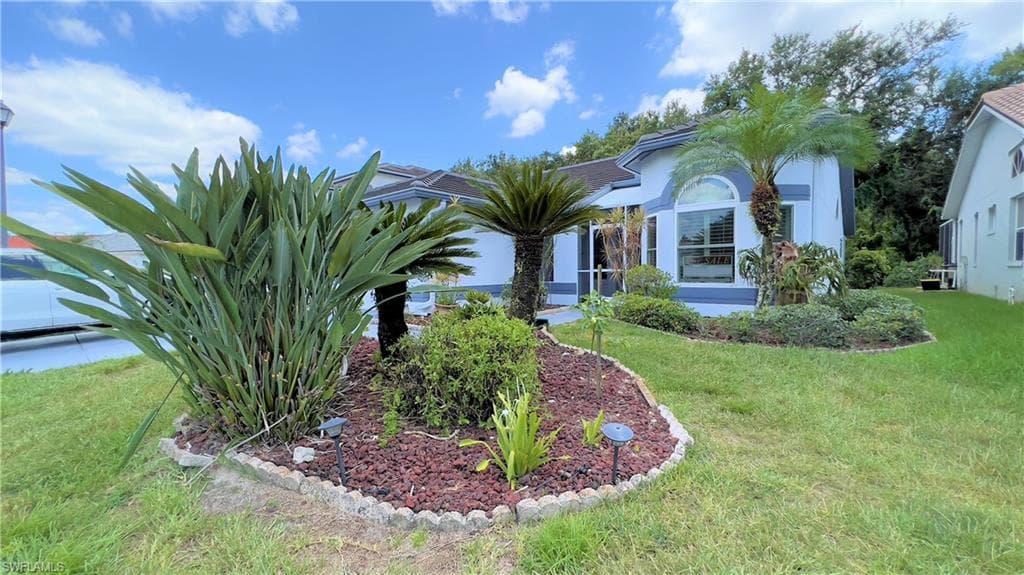 8144 Breton CIR FORT MYERS, FL 33912