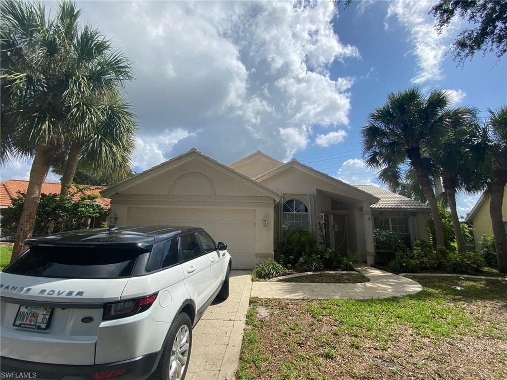 12781 Eagle Pointe CIR FORT MYERS, FL 33913