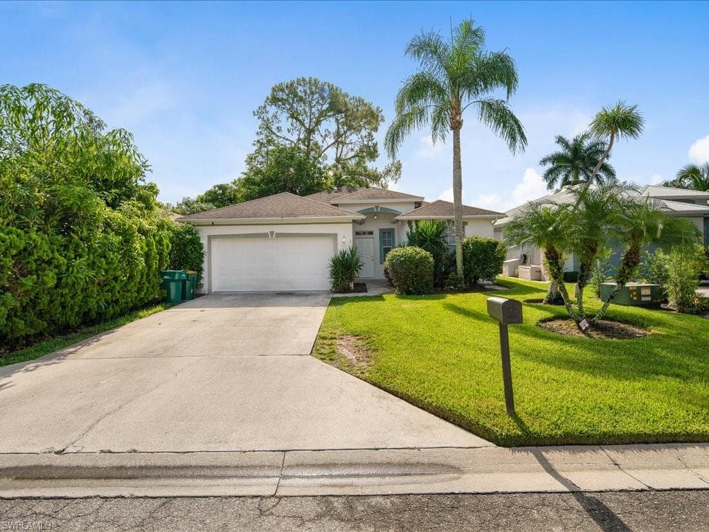 311 Stanhope CIR NAPLES, FL 34104