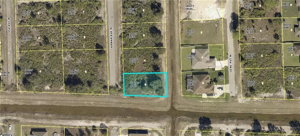 4622 Hanna AVE N LEHIGH ACRES, FL 33971