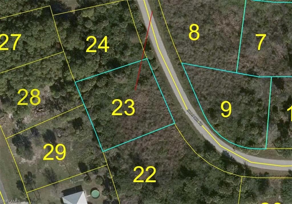 8245 S Side RD MOORE HAVEN, FL 33471