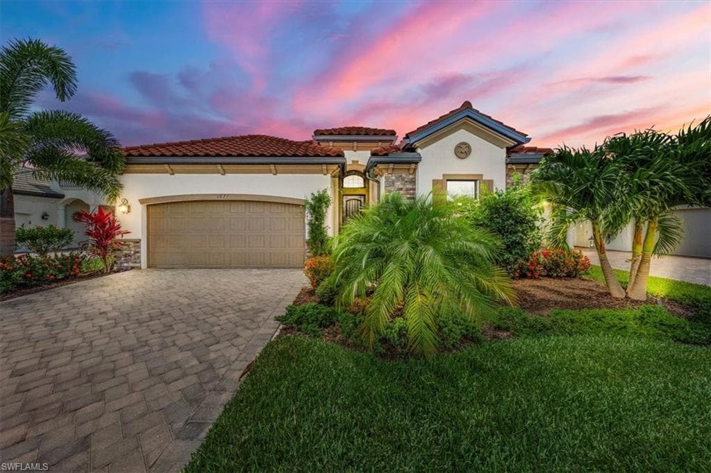 1877 Mustique ST NAPLES, FL 34120
