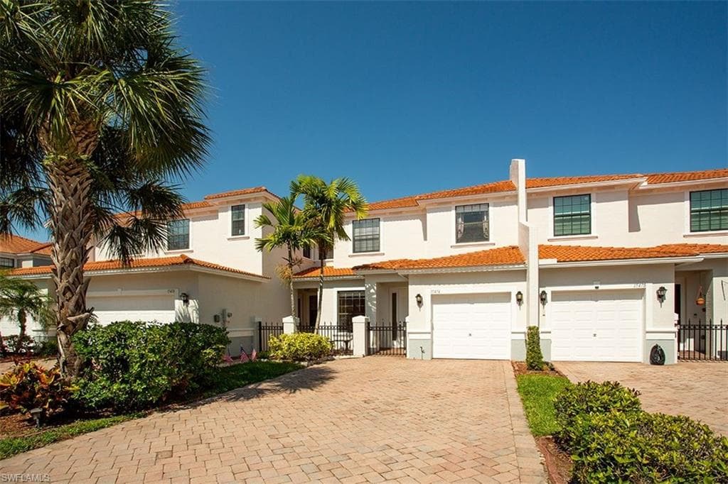 15474 Summit Place CIR 120 NAPLES, FL 34119