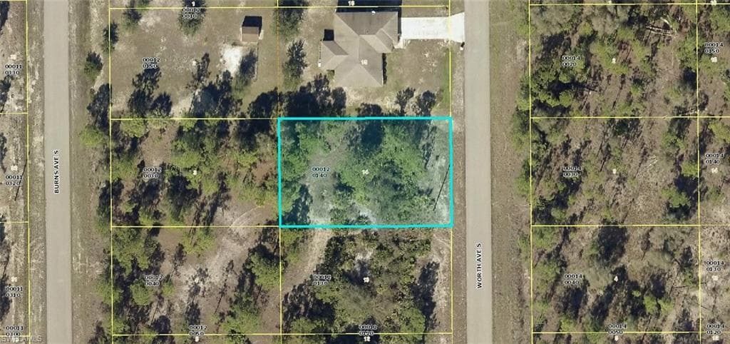 712 Worth AVE LEHIGH ACRES, FL 33974