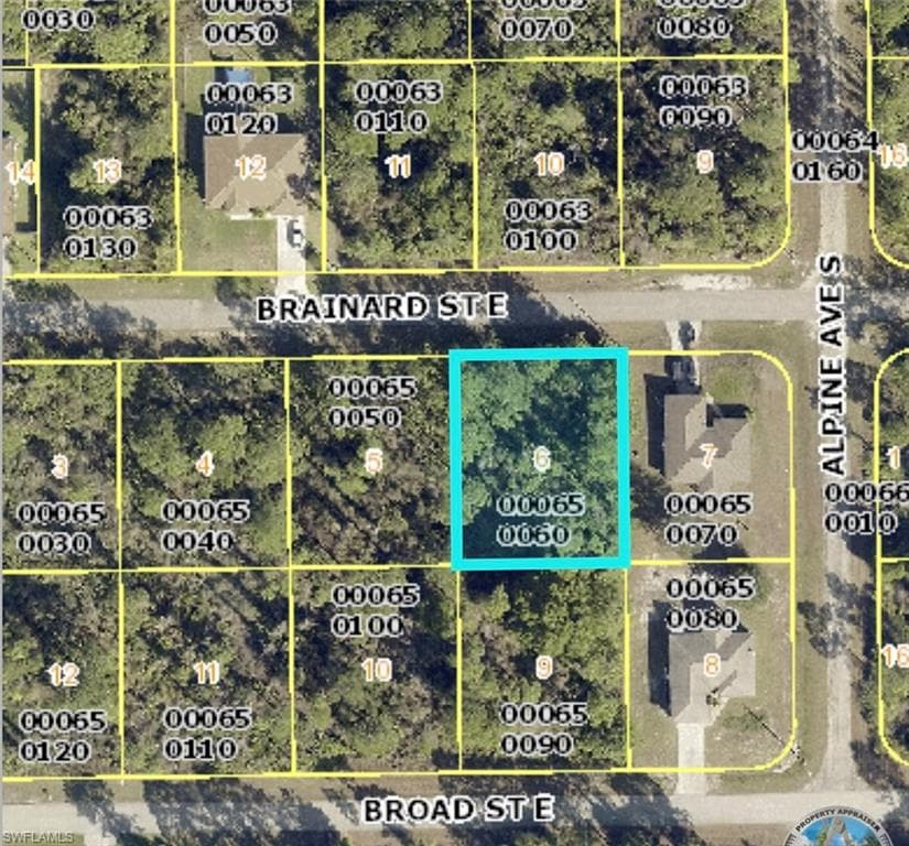 926 Brainard ST E LEHIGH ACRES, FL 33974