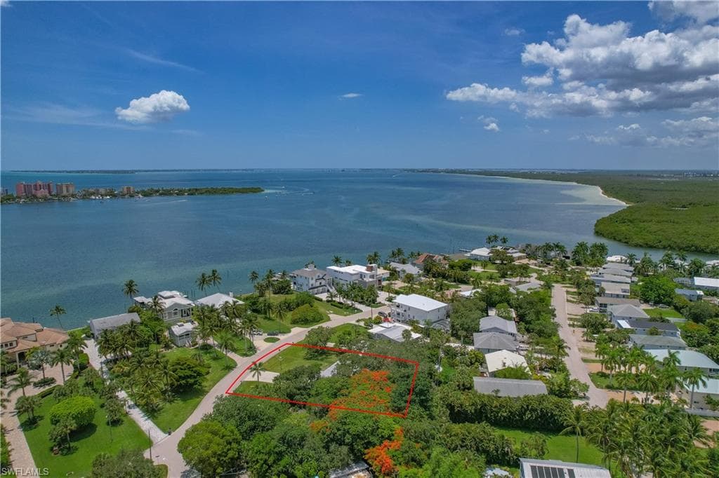 955 San Carlos DR FORT MYERS BEACH, FL 33931