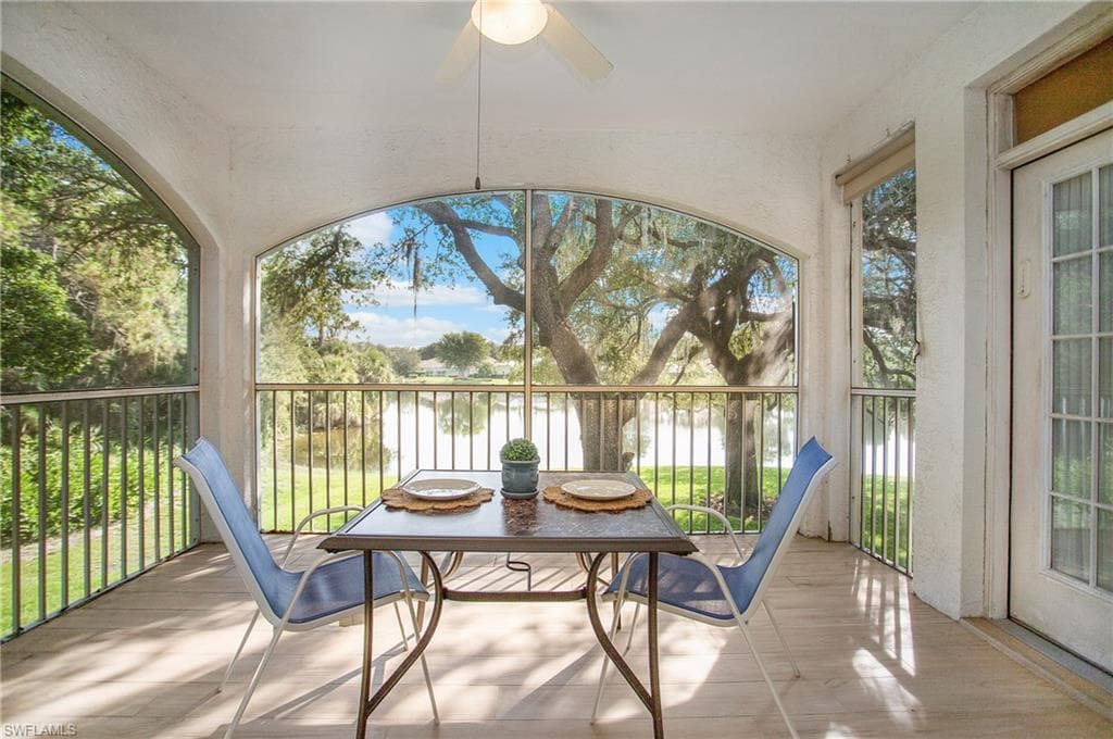 65 Silver Oaks CIR 11201 NAPLES, FL 34119