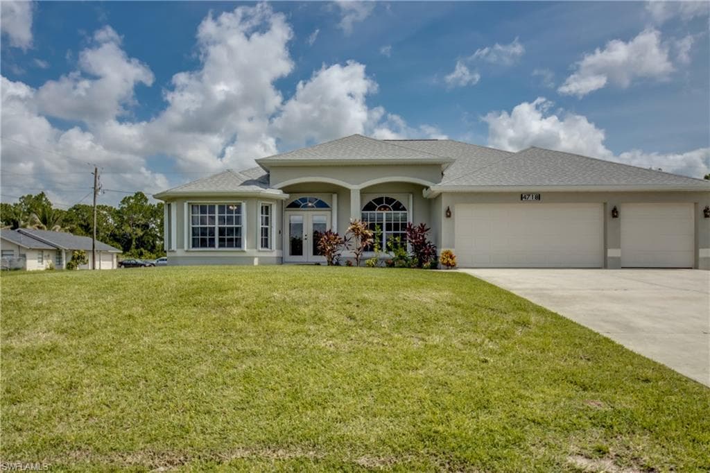 4718 6th ST W LEHIGH ACRES, FL 33971