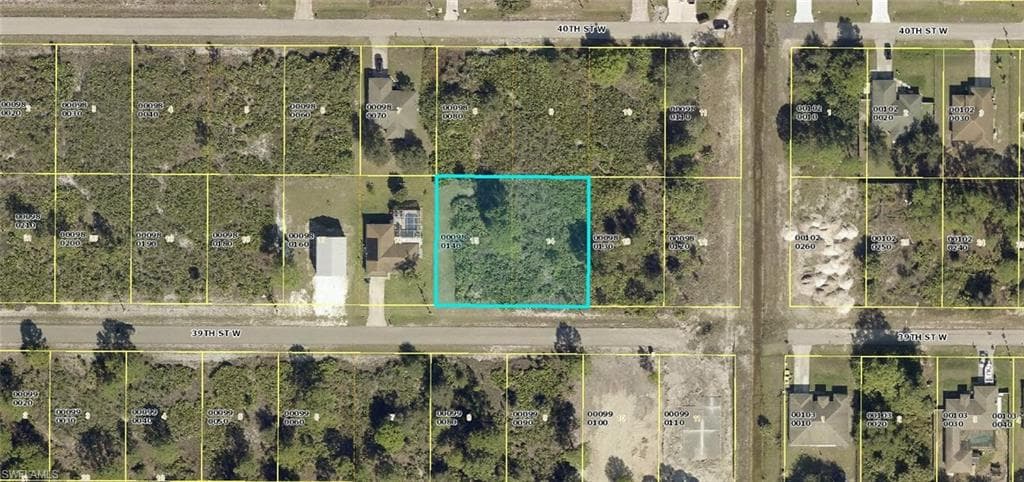 2604 39th ST W LEHIGH ACRES, FL 33971