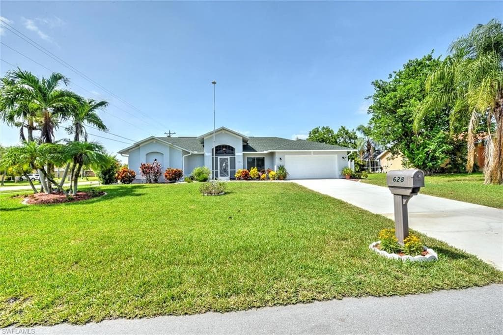 628 SE 22nd TER CAPE CORAL, FL 33990