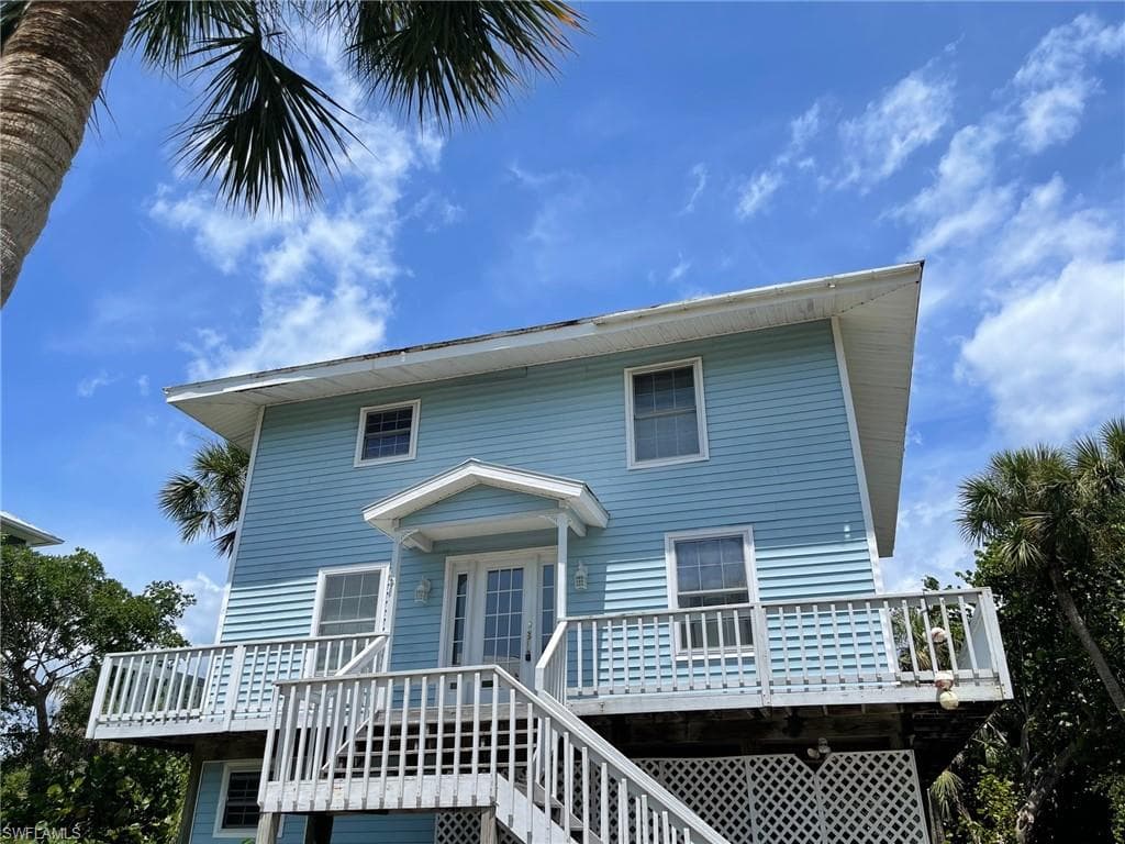 121 Swallow DR Upper Captiva, FL 33924