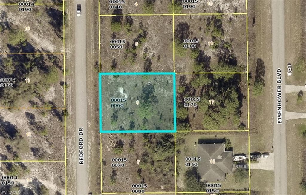769-771 Bedford DR LEHIGH ACRES, FL 33974