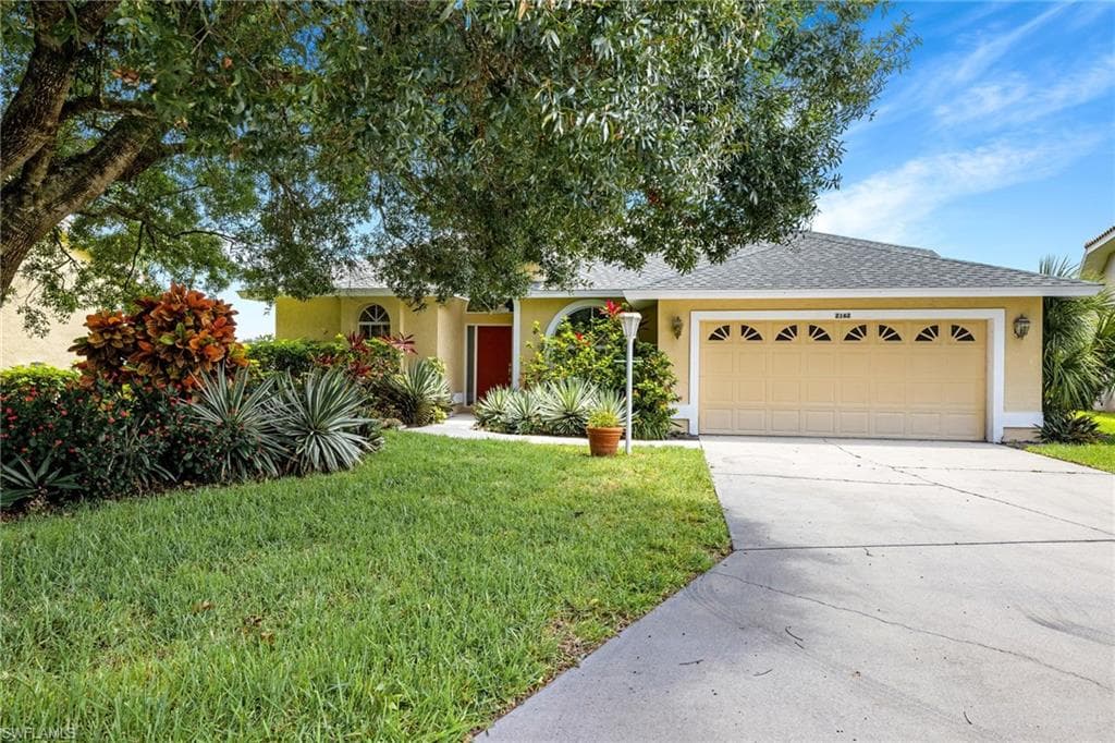 2162 E. Crown Pointe BLVD NAPLES, FL 34112