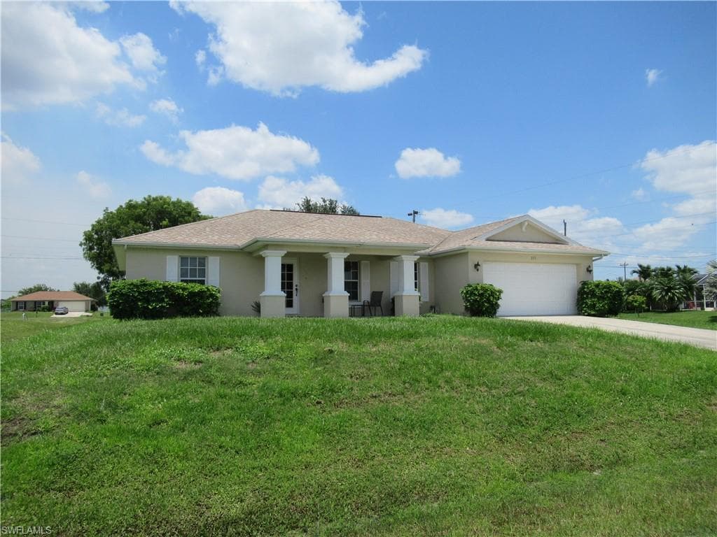 225 NE 23rd TER CAPE CORAL, FL 33909