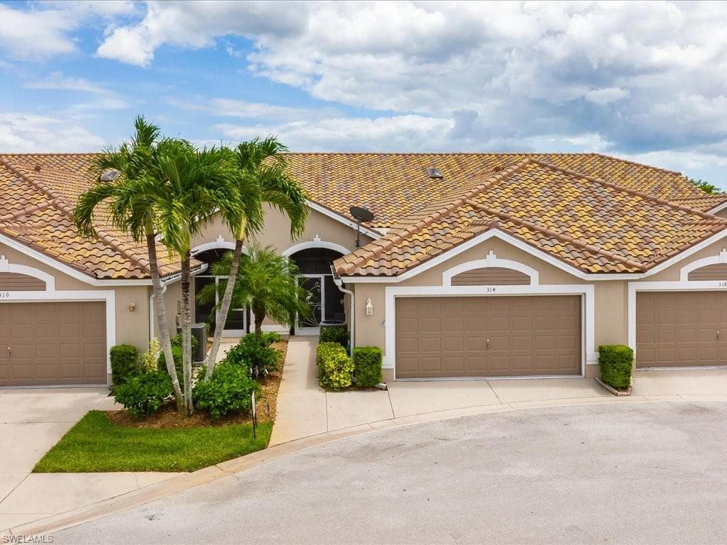 314 Stella Maris DR S NAPLES, FL 34114