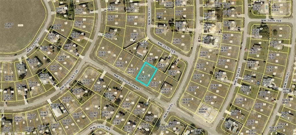 609 NW Douglas PKY CAPE CORAL, FL 33993
