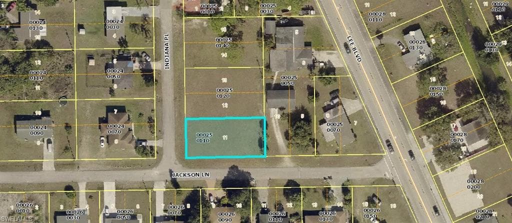 705 Jackson LN LEHIGH ACRES, FL 33936